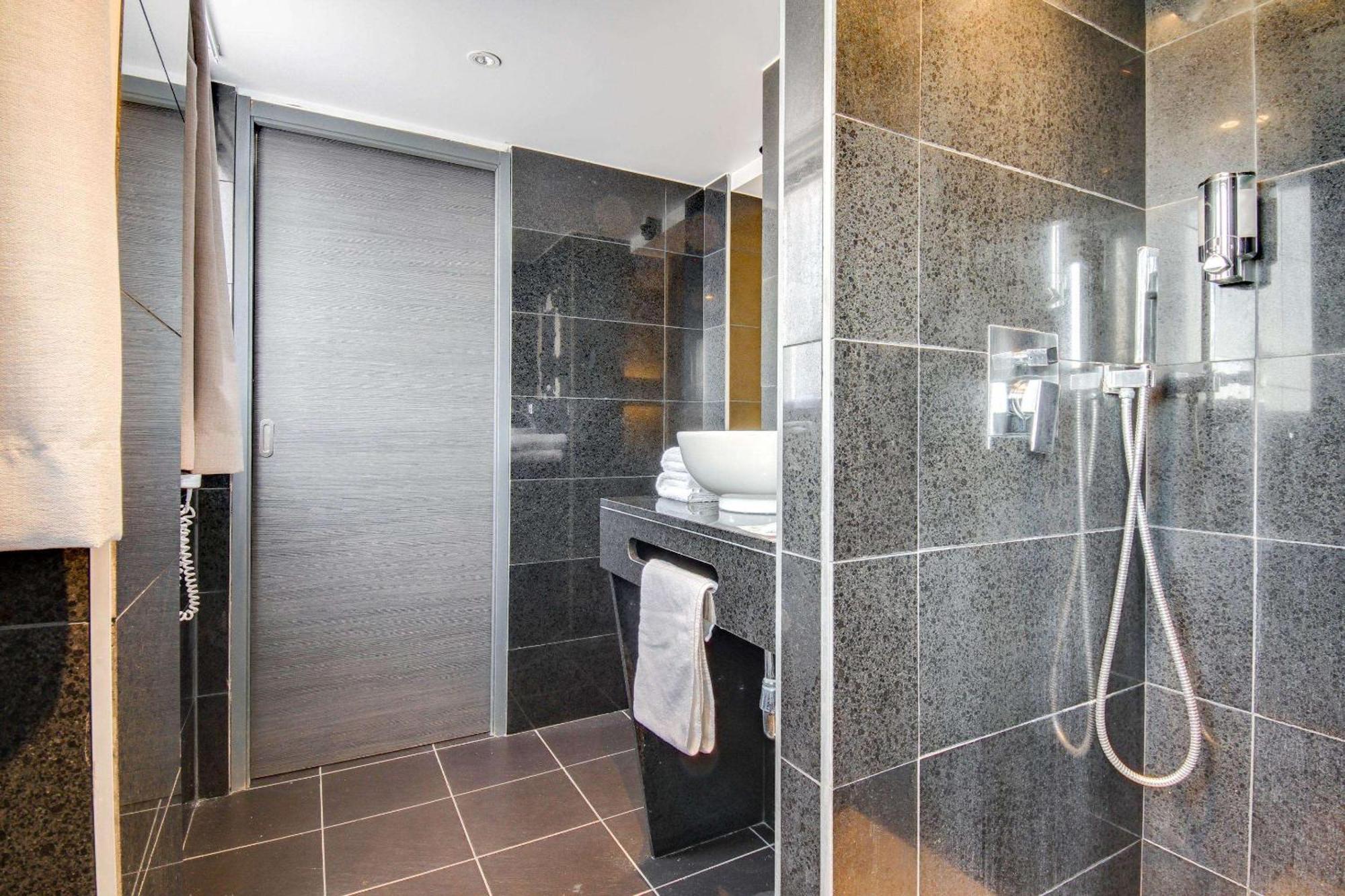 Brit Hotel Porte D'Espagne Perpignan Ngoại thất bức ảnh