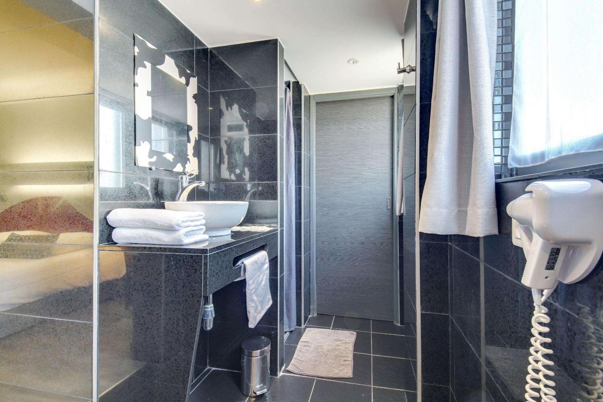 Brit Hotel Porte D'Espagne Perpignan Ngoại thất bức ảnh